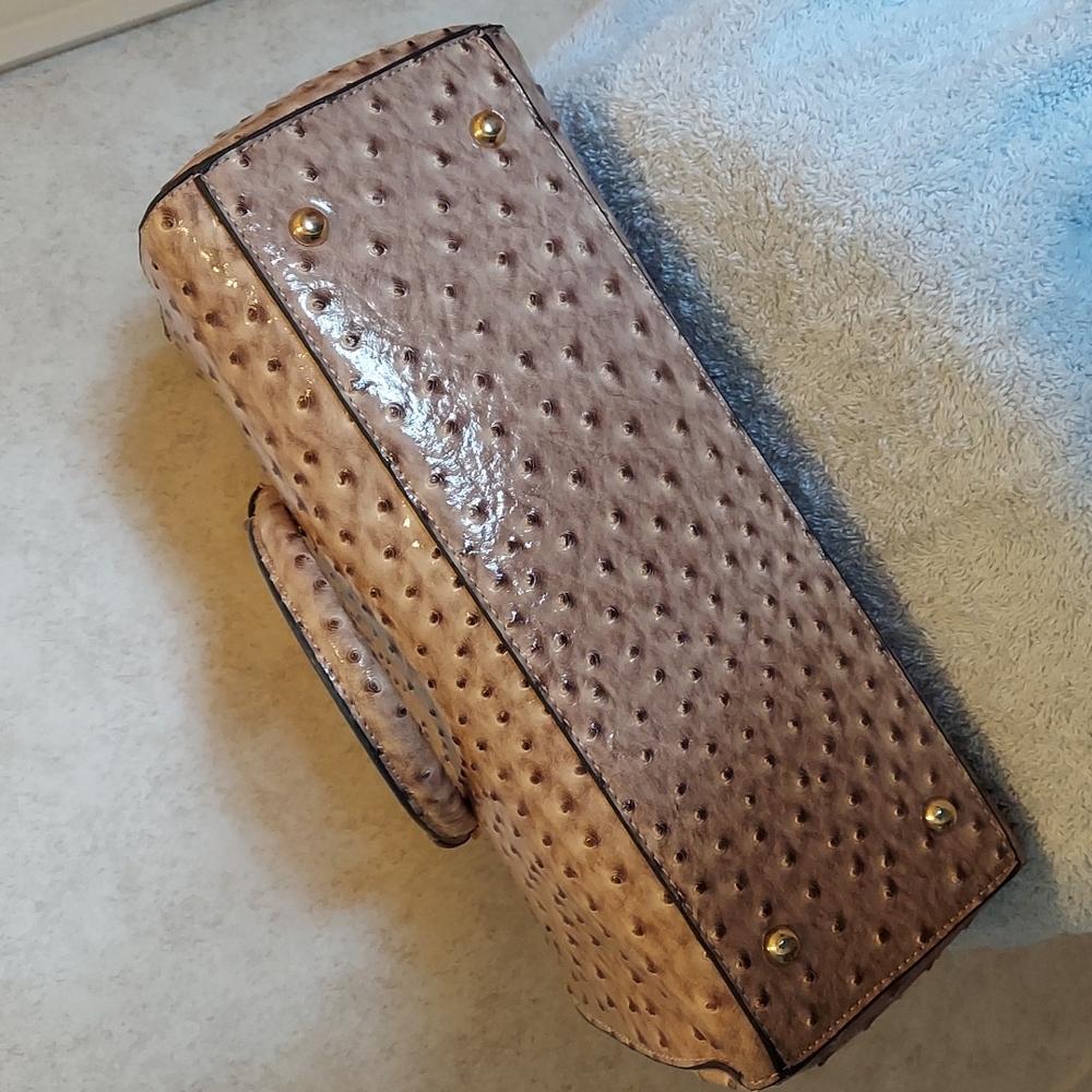 Fastionable Handbag - Picture 3 of 10